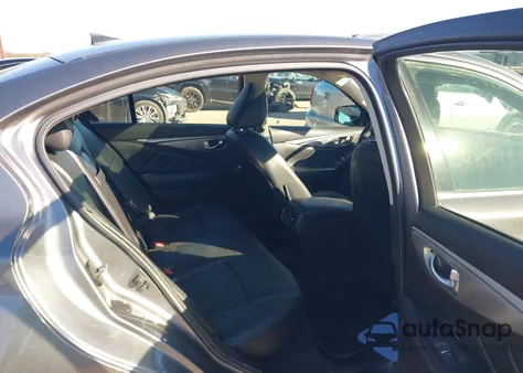 2014 Infiniti Q50 Premium z USA, uszkodzony, nr VIN JN1BV7AP2EM679674